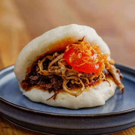 Braised beef shin bao