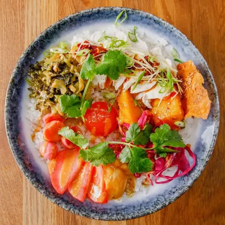 White cut chicken rice bowl